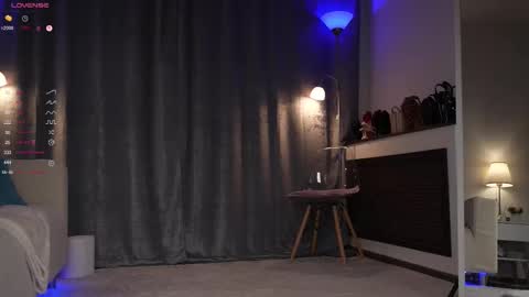 Amy  online show from September 2025 01:16:02 AM