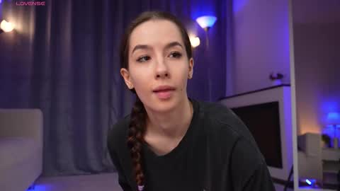 Amy  online show from March 2026 03:52:01 AM