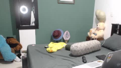 Lucian online show from September 2025 02:11:02 AM