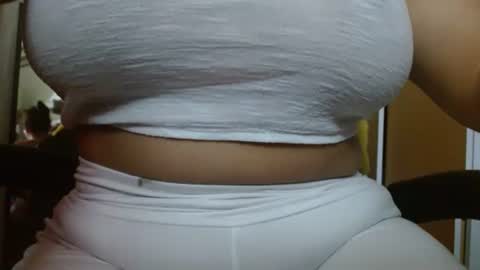 Mari online show from October 2025 11:53:02 AM