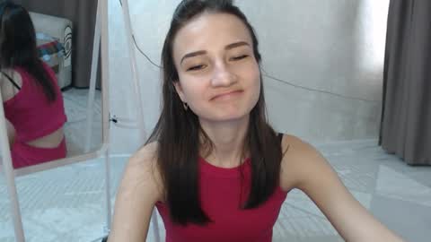 Julia  online show from January 2026 07:56:01 AM