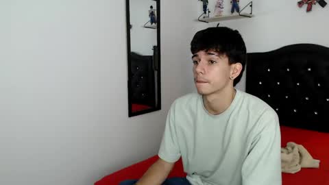 Snapshot of amethystshadow chatting on May 2026 08:25:01 PM amethystshadow online show from May 2026 08:25:01 PM