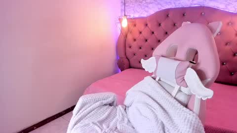 Snapshot of ametrix_ chatting on January 2025 09:57:01 PM online show from January 2025 09:57:01 PM