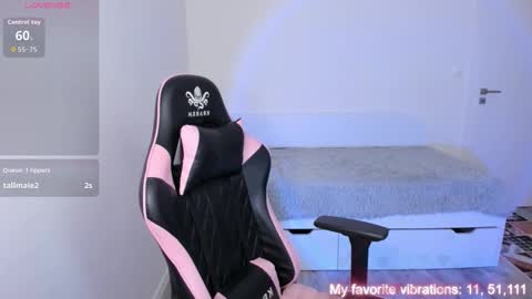 Snapshot of ami_amour_ chatting on January 2026 12:53:01 PM Hi-hi I am Kate welcome to my sexy room online show from January 2026 12:53:01 PM