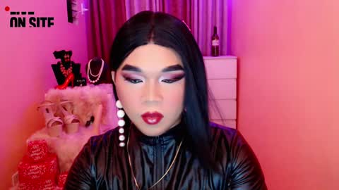 Queen Mireska online show from December 2024 12:40:02 PM