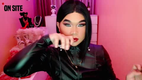 Queen Mireska online show from December 2024 03:44:01 PM