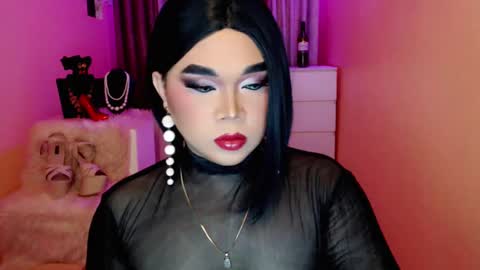 Queen Mireska online show from January 2025 11:09:02 AM