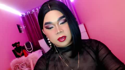 Queen Mireska online show from February 2025 02:59:02 PM