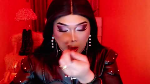 Queen Mireska online show from September 2025 10:26:02 AM