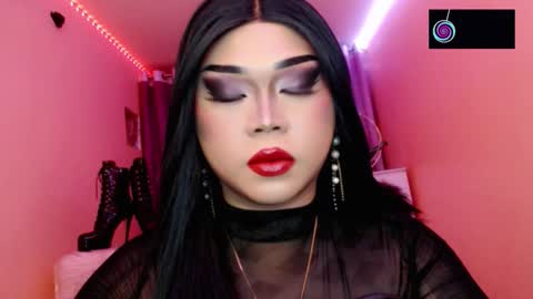 Queen Mireska online show from October 2025 03:02:02 PM