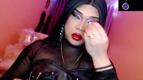 Snapshot of amiadoll chatting on February 2026 04:26:01 PM Queen Mireska online show from February 2026 04:26:01 PM