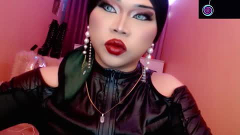 Queen Mireska online show from March 2026 04:35:01 PM