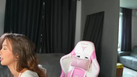 A online show from April 2026 08:15:01 AM