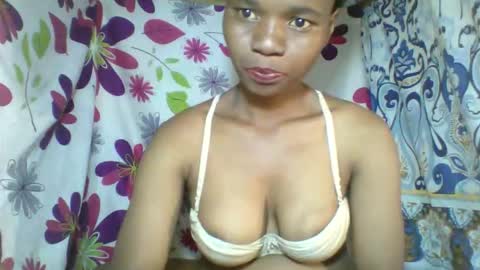 aminah01 online show from April 2026 06:03:02 AM