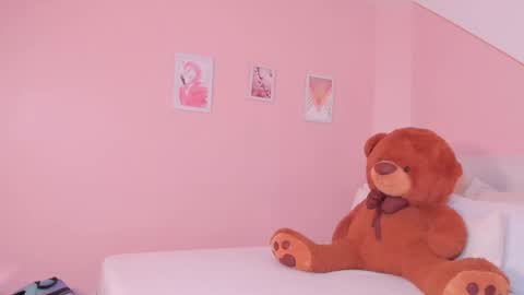 Snapshot of amira_sanz_ chatting on October 2025 11:32:02 AM Amira Sanz online show from October 2025 11:32:02 AM