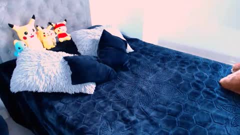 diana online show from April 2026 10:49:01 PM