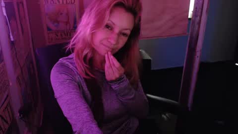 Snapshot of ammber3 chatting on February 2025 05:46:02 PM Paula D online show from February 2025 05:46:02 PM