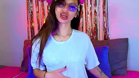 Ammelie online show from September 2025 06:42:01 PM