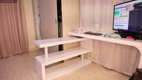 Amelya online show from January 2025 07:10:01 PM