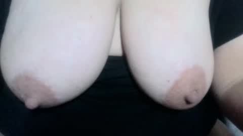 Snapshot of ammendo chatting on December 2024 05:21:01 AM amimarie online show from December 2024 05:21:01 AM