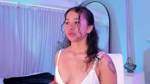 Ammy Nova online show from September 2025 07:47:01 PM