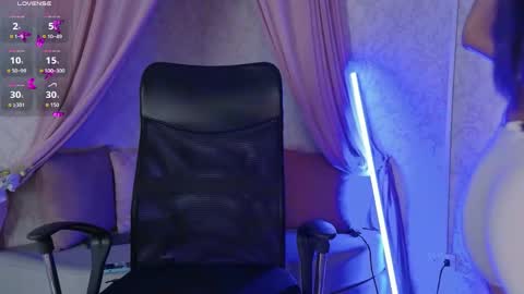 Snapshot of ammyjoness_ chatting on May 2026 07:10:02 PM Ammy Jones online show from May 2026 07:10:02 PM