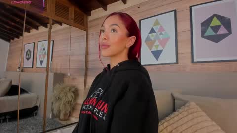 Ammy Scott  online show from September 2025 11:21:01 PM