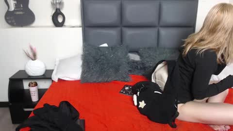 Amnesia online show from September 2025 12:17:02 PM