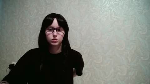 Amomira online show from September 2025 12:05:01 PM