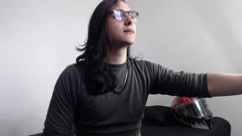 Amoneth online show from November 2025 06:21:01 PM