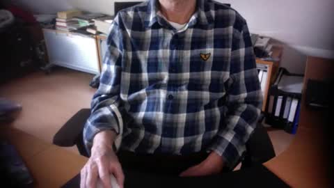 Amor2200 online show from November 2025 08:25:01 AM