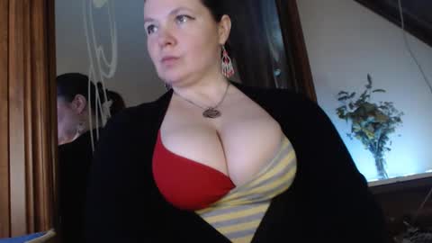 amorelara online show from February 2025 11:42:02 AM