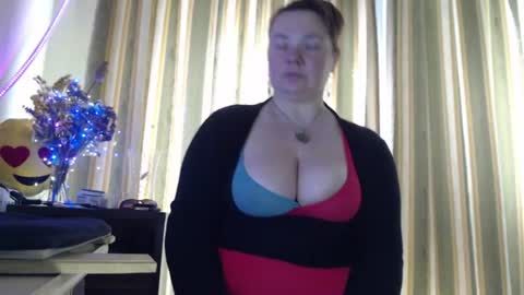 Snapshot of amorelara chatting on June 2026 05:31:01 AM amorelara online show from June 2026 05:31:01 AM