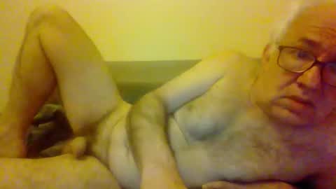 Snapshot of amstel69 chatting on April 2026 02:05:01 PM amstel69 online show from April 2026 02:05:01 PM