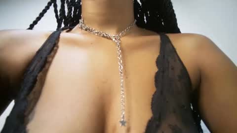 Snapshot of amunetlover chatting on January 2025 03:19:02 AM shantel online show from January 2025 03:19:02 AM