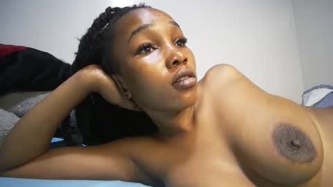 Snapshot of amunetlover chatting on September 2025 12:38:02 PM shantel online show from September 2025 12:38:02 PM