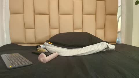 amy__wats0n online show from February 2025 07:33:01 PM