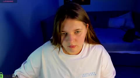 AmyGMT 2 Mon-Sun  0300am-0900am  online show from September 2025 06:51:01 AM