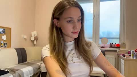 Amy Chill online show from November 2025 11:11:02 AM