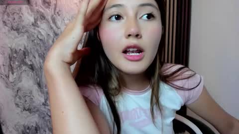 Snapshot of amy_innocent_ chatting on November 2025 08:24:02 PM Amy online show from November 2025 08:24:02 PM