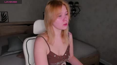 Amy online show from October 2025 11:59:02 PM