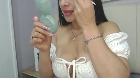 Amy online show from February 2025 05:16:02 PM