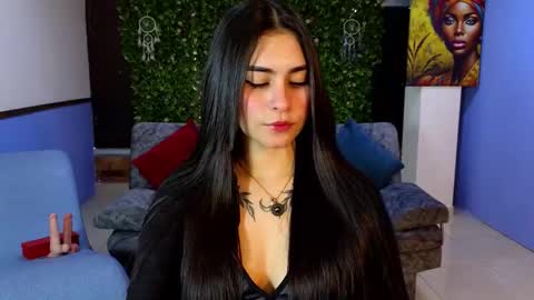 Amy online show from November 2025 08:55:01 PM