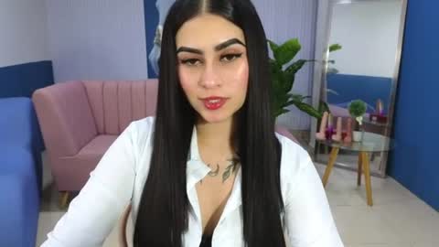 Snapshot of amy_lovelydoll chatting on July 2026 07:01:02 PM Amy online show from July 2026 07:01:02 PM