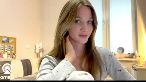 Snapshot of amy_meoww chatting on April 2026 05:11:01 PM amy_meoww online show from April 2026 05:11:01 PM