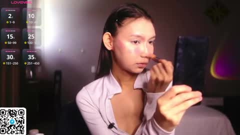 Snapshot of amy_peachy chatting on July 2026 04:18:01 AM Amy online show from July 2026 04:18:01 AM