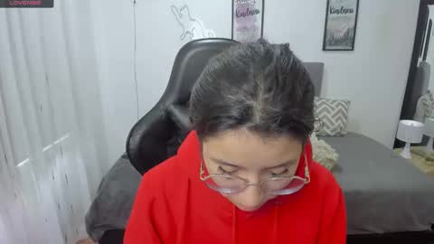 Amy sophia 3 online show from November 2025 12:38:01 PM