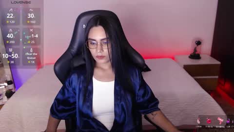 Mia Cristancho online show from November 2025 04:42:01 PM