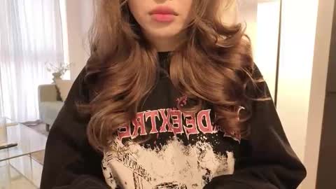 girl next door named Amy online show from January 2026 03:17:01 PM