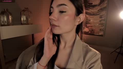 Amy Armstrong online show from March 2025 12:33:02 AM